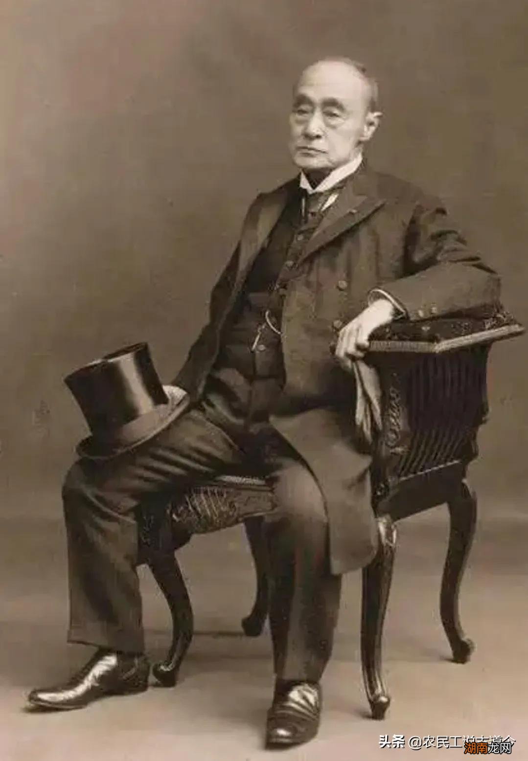 日本人的姓名是怎么排列的 日本人姓氏怎样命名