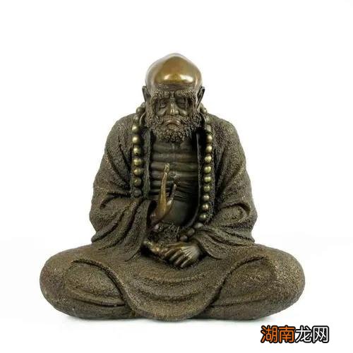 禅宗衣钵传给六祖惠能大师就不再传 禅宗六祖为什么不传了