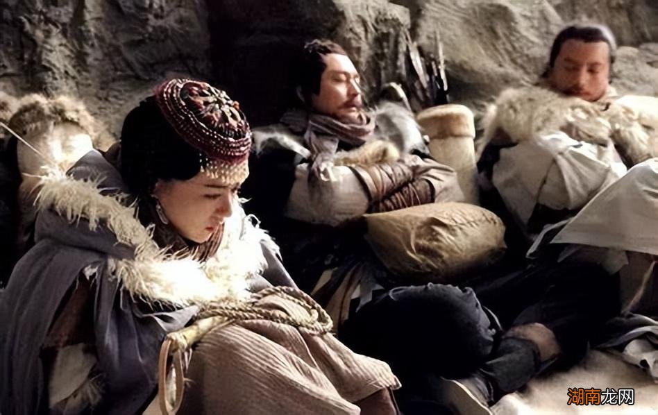 西域什么时候被纳入我国版图的 汉朝西域是指哪里的地方