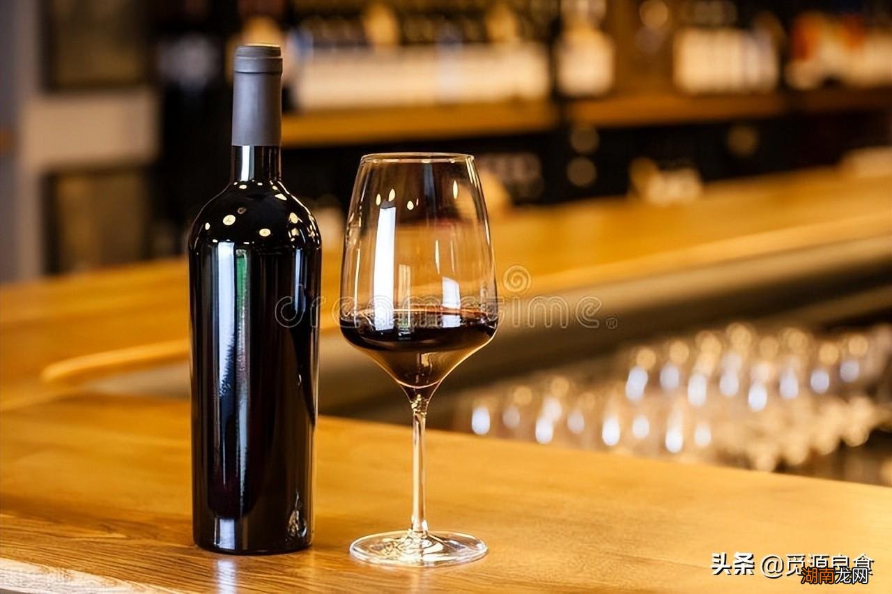 红酒保质期一般不超过多少年可以喝 红酒会不会过期