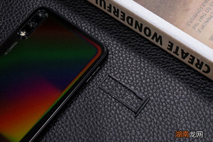 拍照像素+全面屏视野 华为畅享10参数详细配