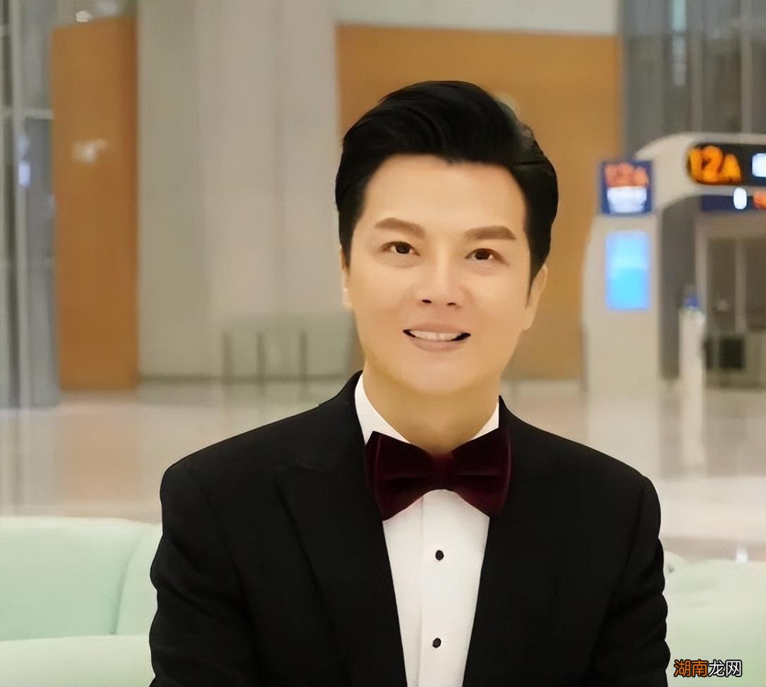 主持人任鲁豫妻子是谁 任鲁豫简历资料及个人经历简介