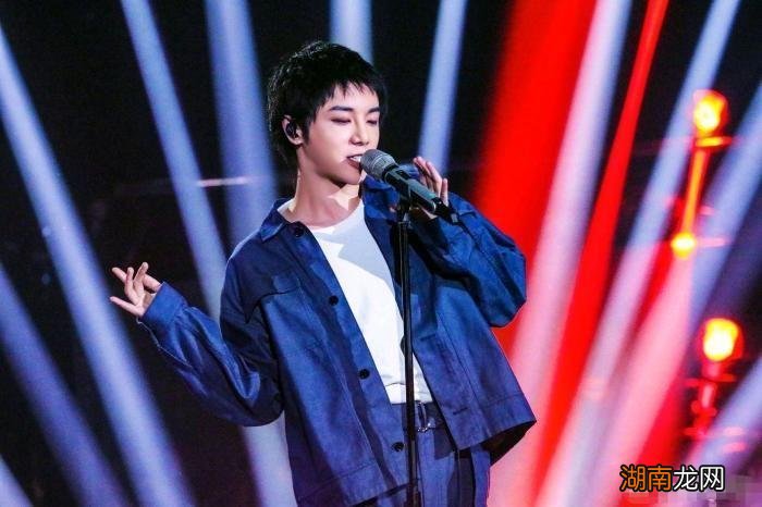 华晨宇家世及学历情况 华晨宇资料及个人简历介绍