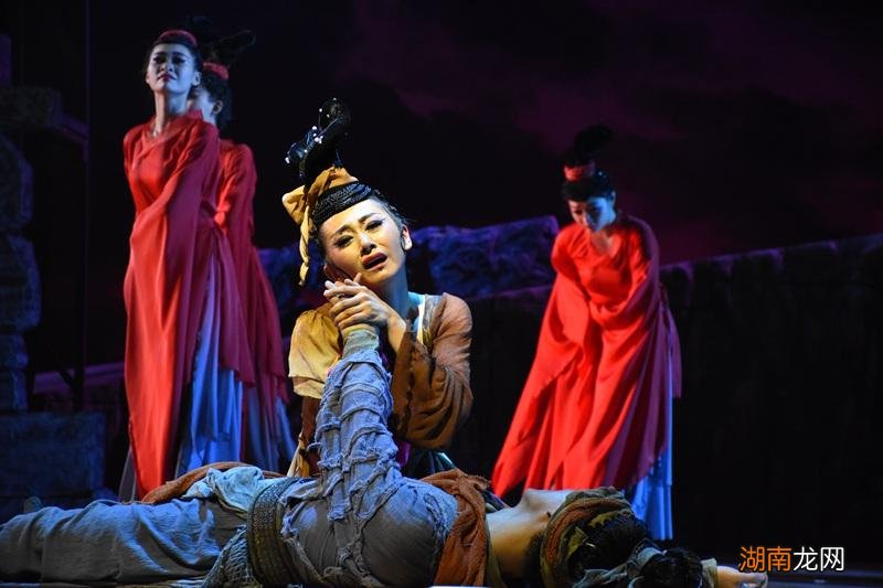 孟姜女感天动地哭长城梗概 孟江女的故事是真实的吗