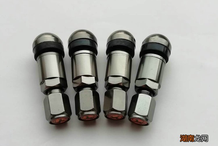 汽车轮胎气嘴30元一个贵吗