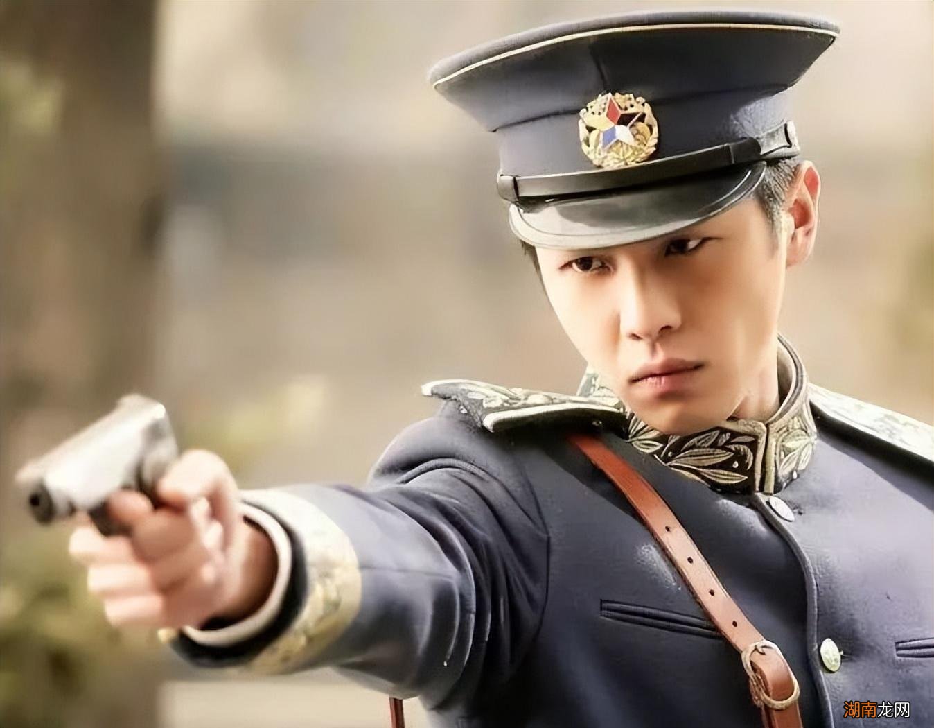 张若昀五重身份曝光 演员张若昀个人资料简介