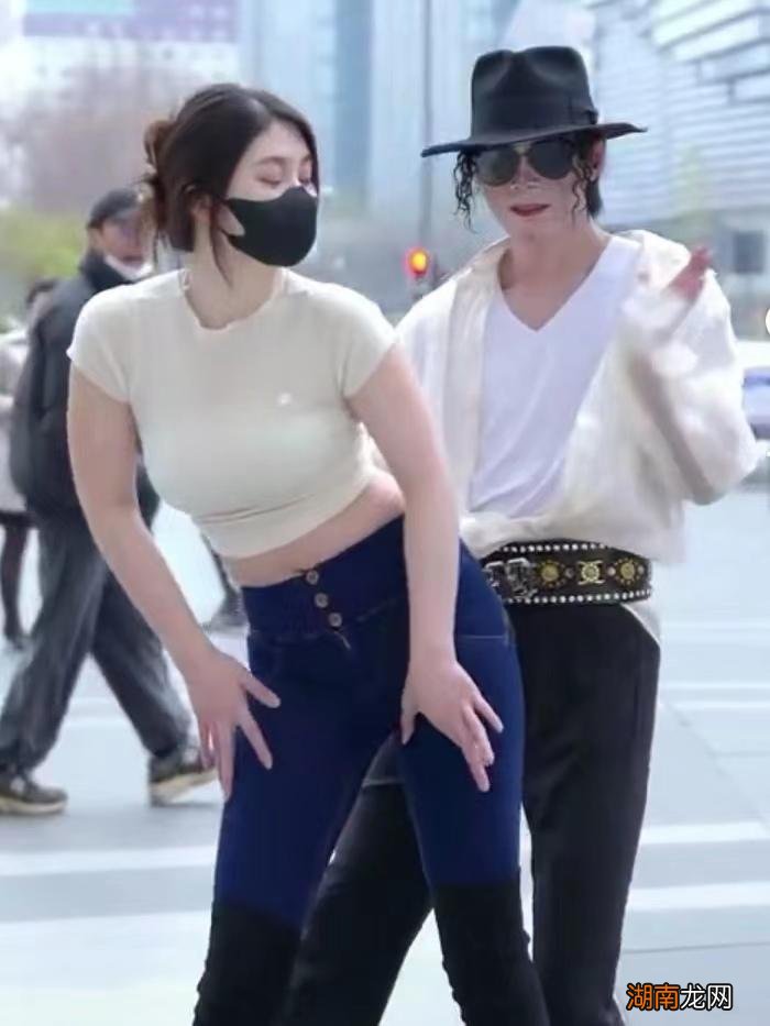 蔡军自学霹雳舞的经历 四川迈克尔杰克逊蔡军个人简介