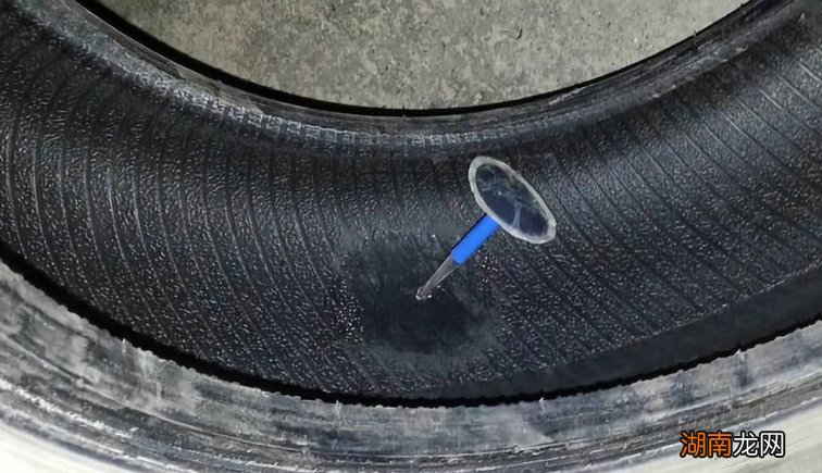 汽车修理店补胎要多少钱