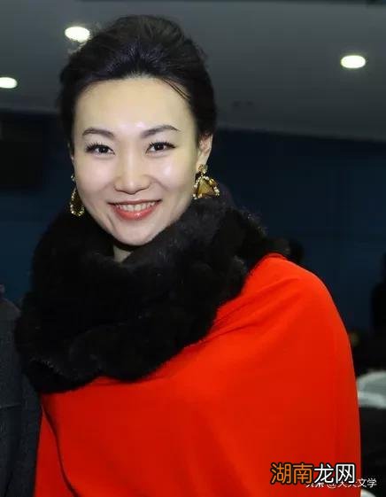 主持人李梓萌资料介绍 央视女主播李梓萌个人简历