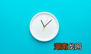 客厅什么挂钟比较好看 适合客厅挂的钟