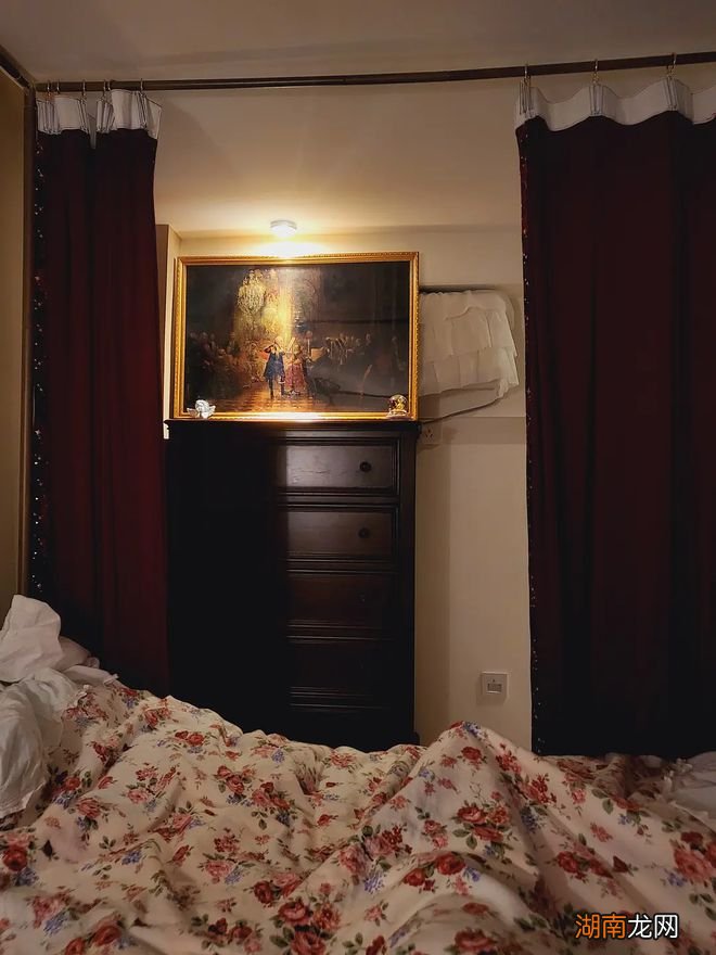 极繁主义惊呆网友！堪比大平层的25㎡法式复古迷你公寓，每件家具都美得独一无二！