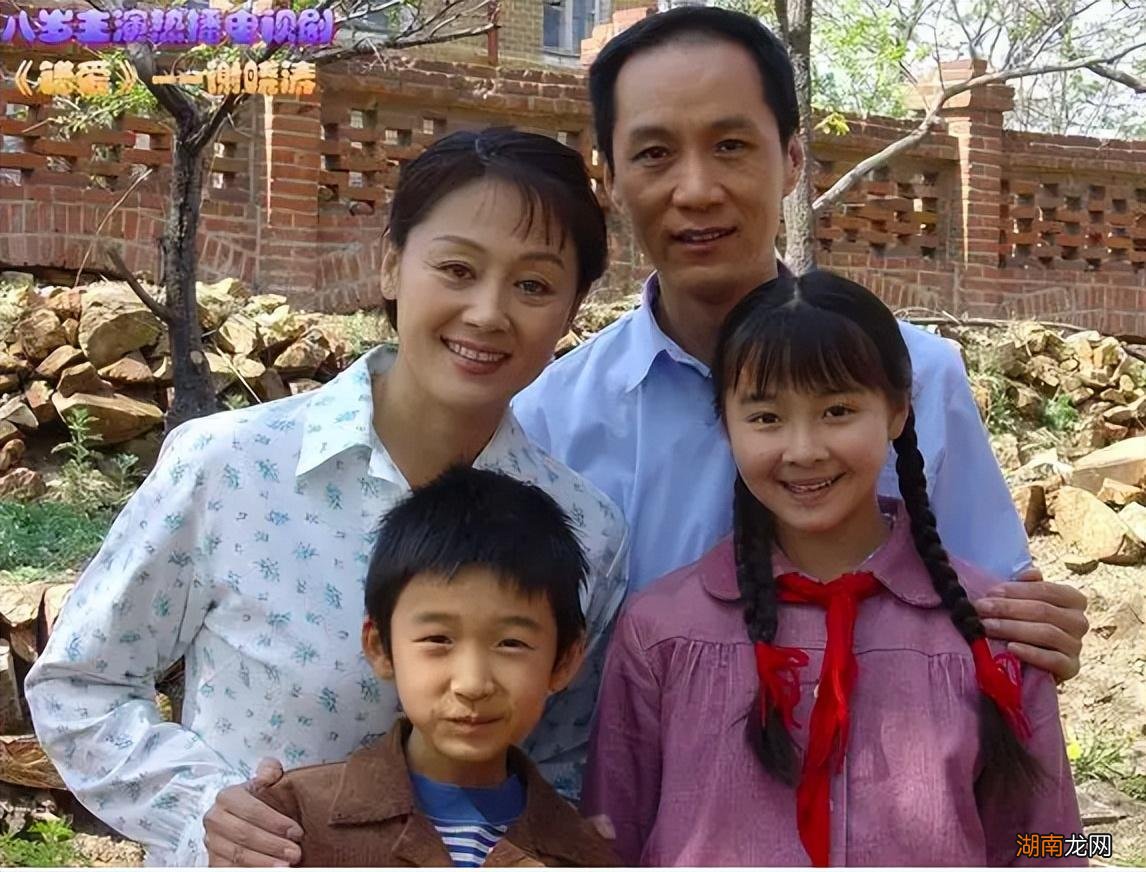 演员石云鹏出道18年拍过无数正剧 姓石的明星名字