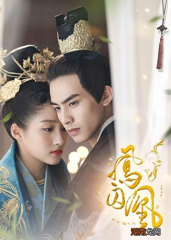 演员石云鹏出道18年拍过无数正剧 姓石的明星名字