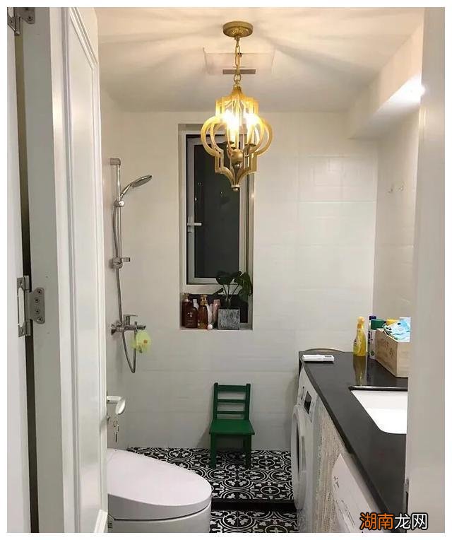 上海发现一位屋主的家,摆满二手旧家具,以绿植为伴,好美好治愈