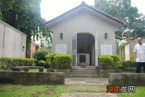 宁叫鬼把门，不叫鬼撵人是什么意思