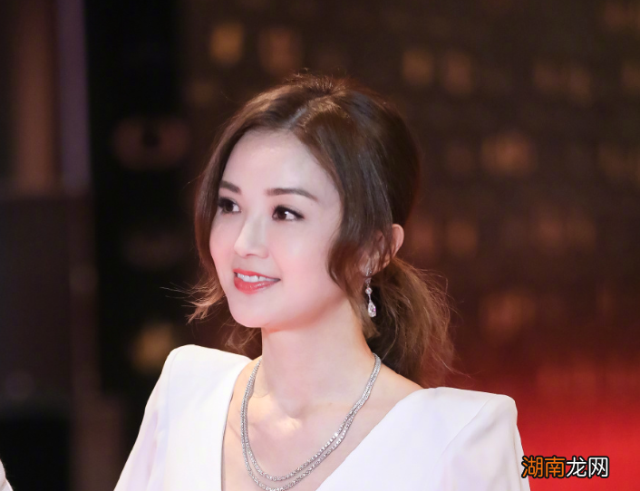 陈伟霆与何穗什么关系 陈伟霆女友现任是谁叫什么名字