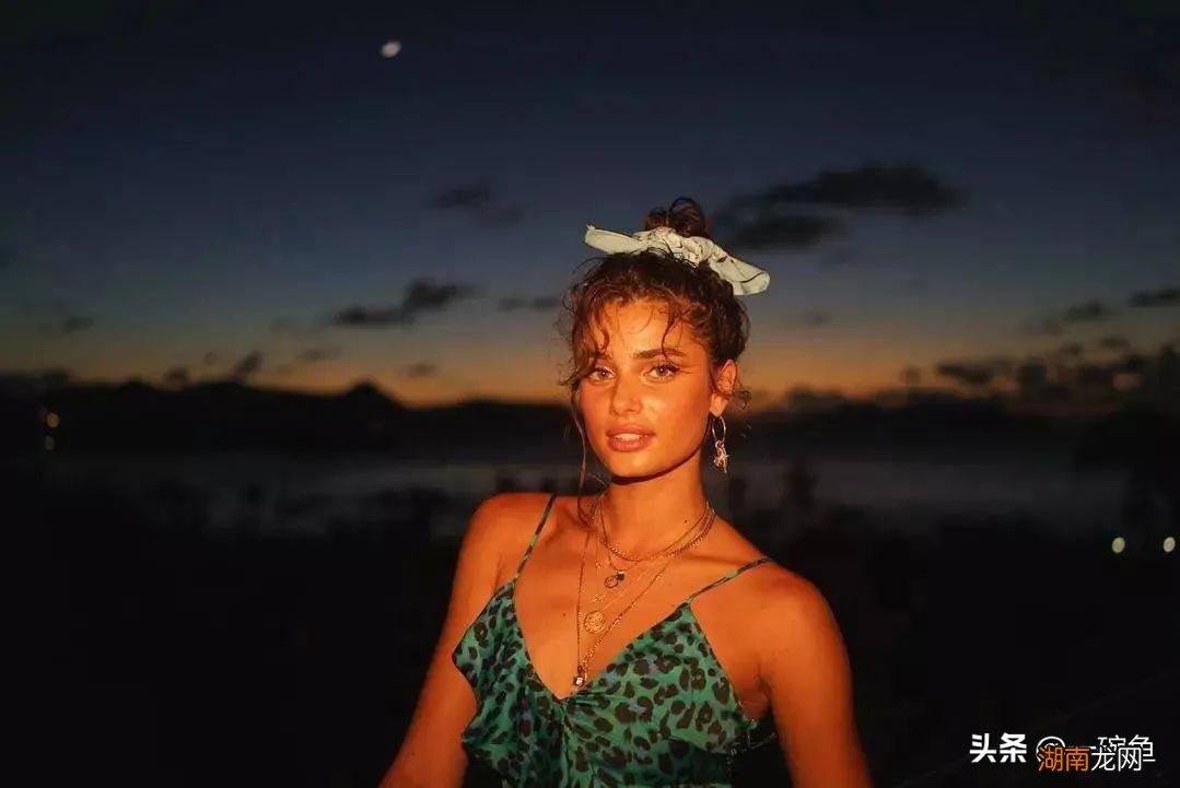 清凉又好看的发型 夏天清爽发型女扎法简单易学