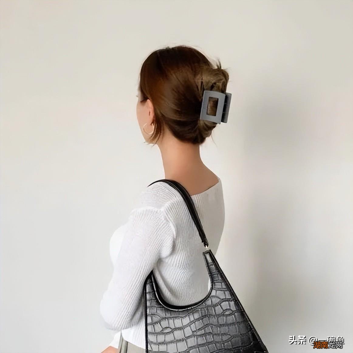 清凉又好看的发型 夏天清爽发型女扎法简单易学