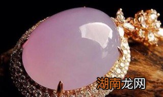翡翠粉紫是什么颜色 翡翠有粉紫色吗