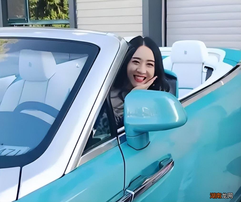 网红张开凤的出道及成名经历 张开凤的个人资料简历