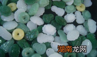 翡翠弥勒佛吊坠价值 翡翠弥勒佛怎么选
