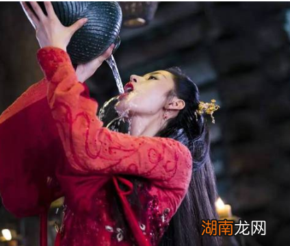 为什么古时候喝好几坛都不会醉 古代的酒多少度数