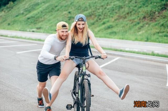 东南欧北部国家摩尔多瓦现状 摩尔多瓦人口面积多大