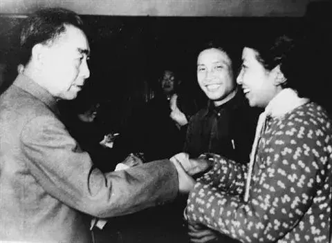 全国劳动模范黄宝妹的事迹被拍成电影 黄宝妹主要事迹简介