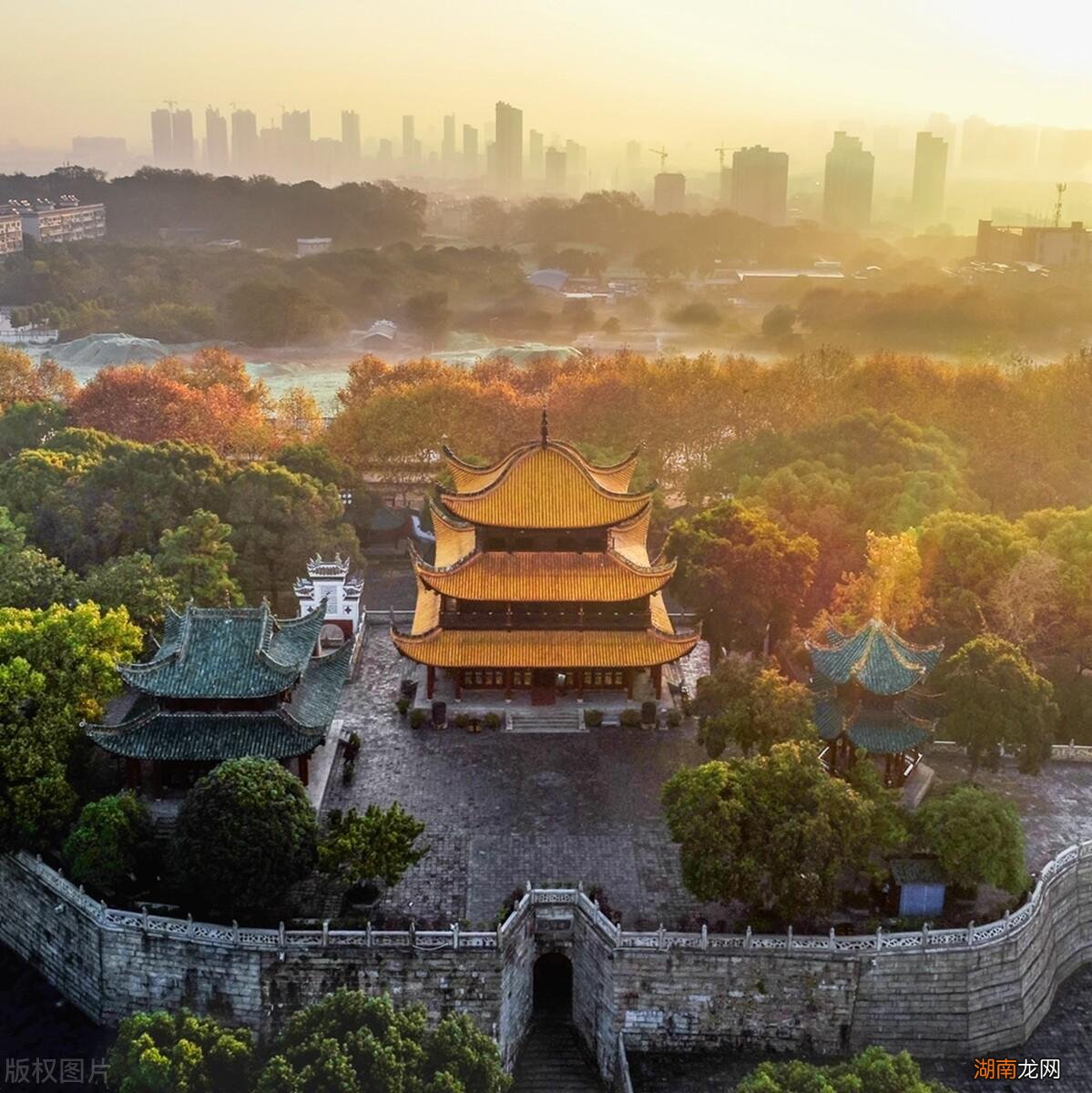 湖南最值得去8大旅游胜地 湖南周围的旅游景点推荐