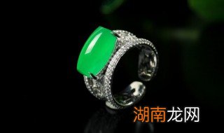 翡翠晶体粗做什么好,翡翠晶体粗是什么意思