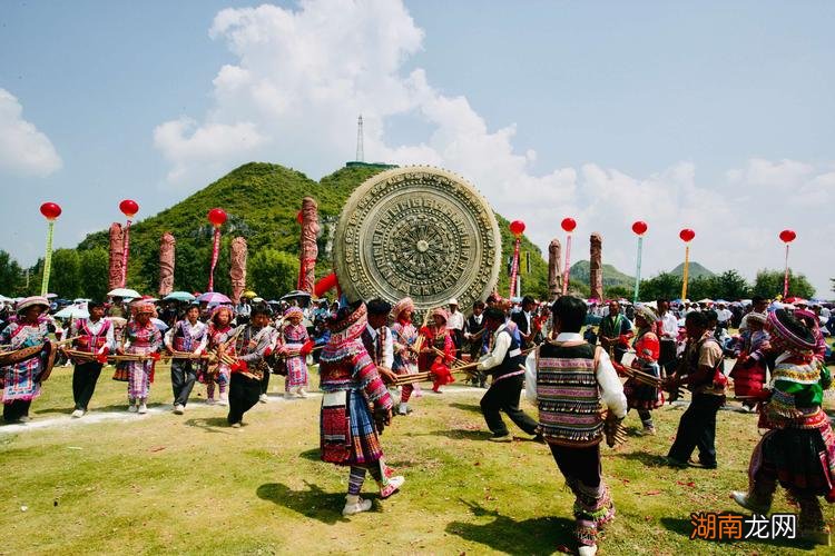 黔西南布依族的风俗和文化