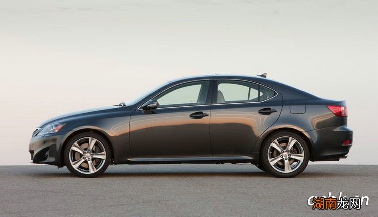 轿车的优缺点有哪些