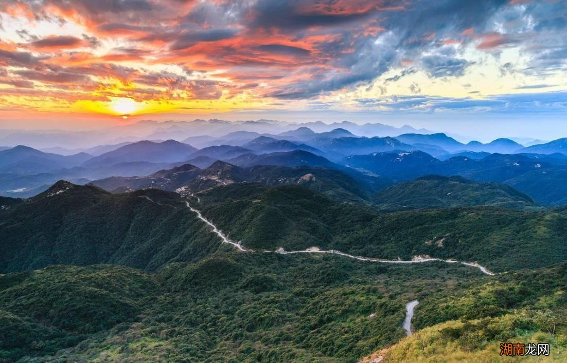 广东省地形特征介绍 广东海拔高度多少米高