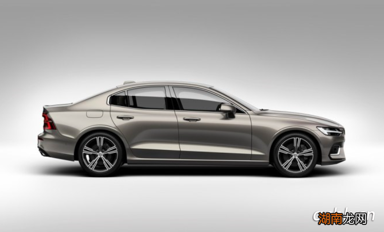 新车发票价格是裸车价吗