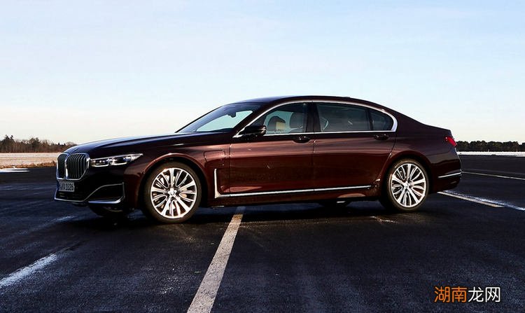 新车裸车价落地价和指导价有什么区别