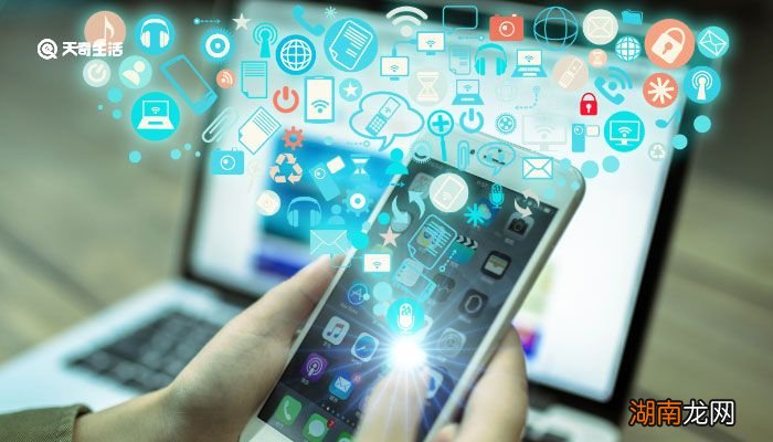 手机掉水里了应该怎么处理 手机掉水里了怎么捞