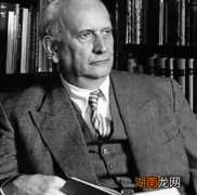 雅斯贝尔斯对哲学的影响有多大？主要体现为几个方面？