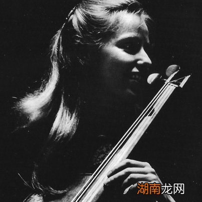 大提琴演奏家杰奎琳的一生，晚年生活是什么样的？