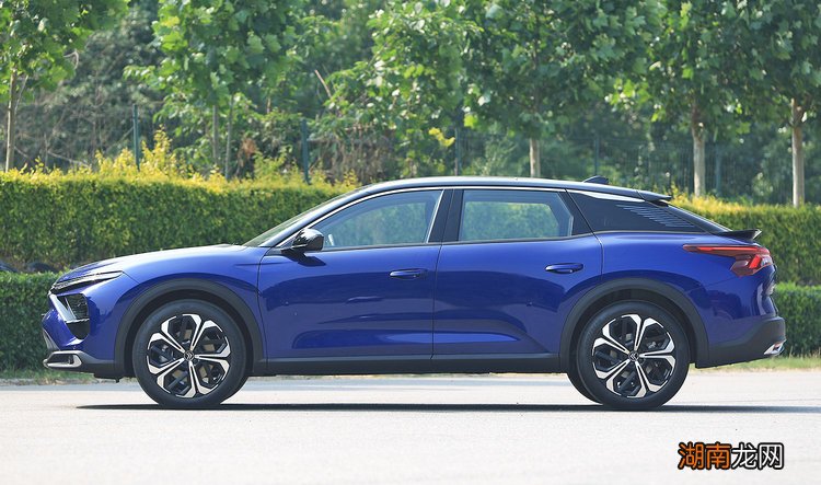 凡尔赛c5x离地间隙是多少