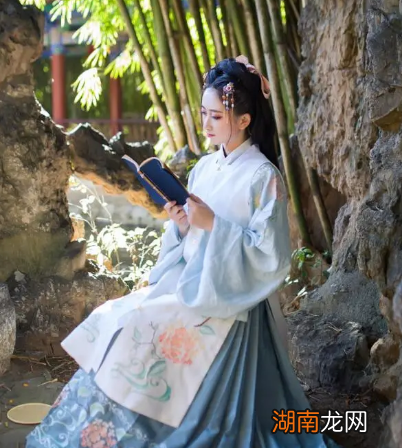 顾敻是男是女?真实身份是什么样的?