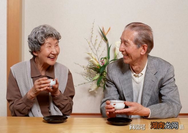 情感小短篇100篇容易上热门的情感文案