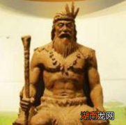 有巢氏的父亲是谁？叫什么名字？