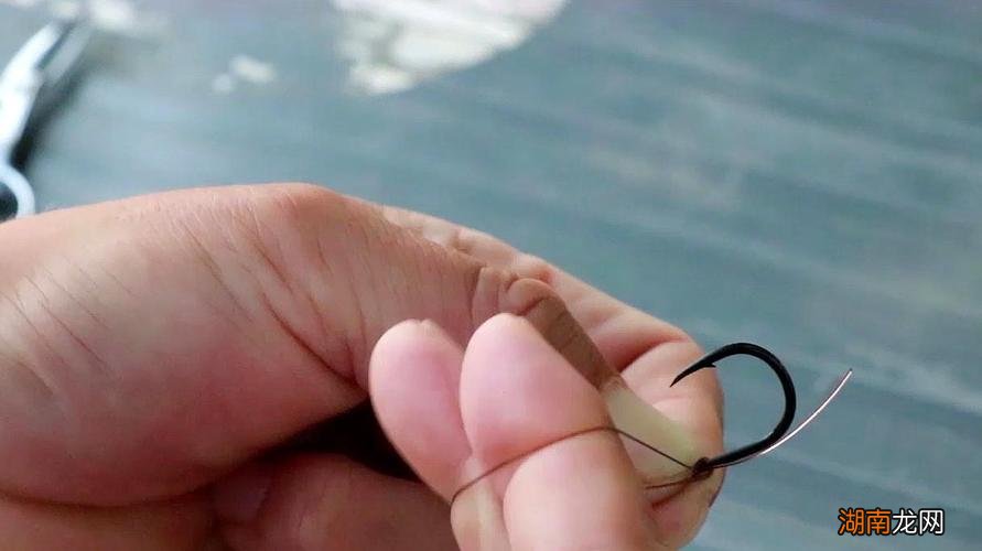 路亚倒钓钩的绑法教程 倒钓怎么绑钩方法
