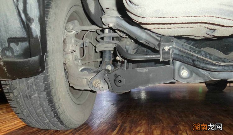 长城哈弗h6后悬挂异响是什么原因
