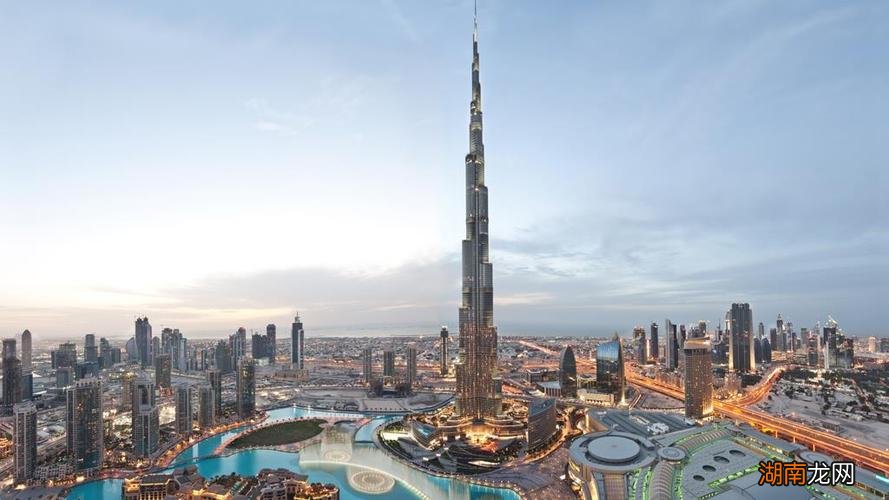 迪拜塔高度世界排名 迪拜塔高度多少米多少层