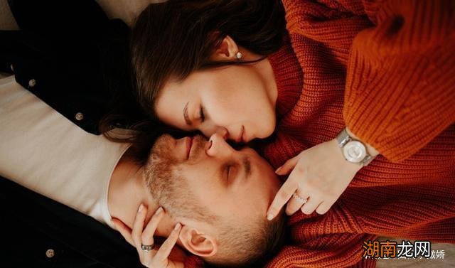 双向情感有什么症状情感语录文案长篇句子