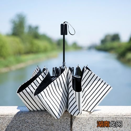 遮阳伞和雨伞的区别是什么