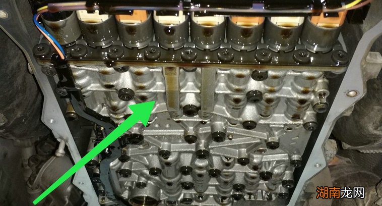 自动挡几万公里换变速箱油