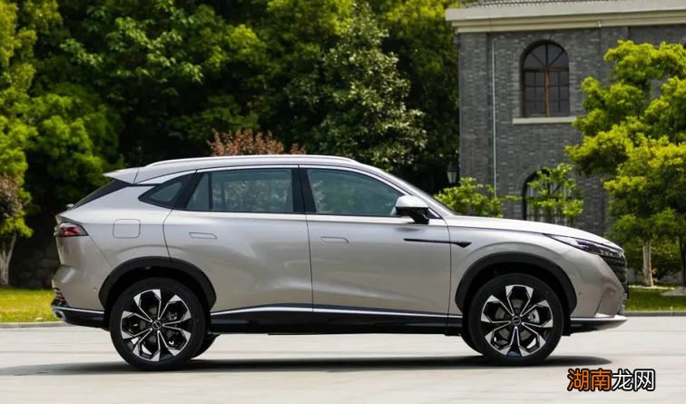 轿车200匹马力能跑多快