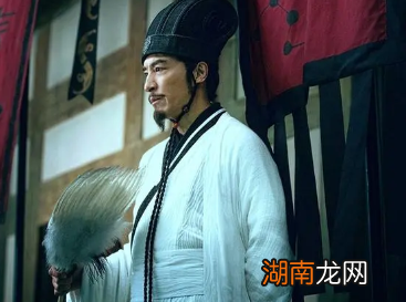 诸葛亮的性格特点是怎样的?他有哪些品质?